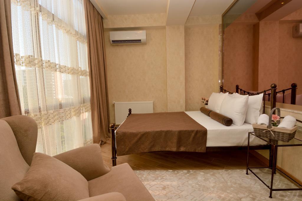 Dat Exx Apartments Тбилиси Екстериор снимка