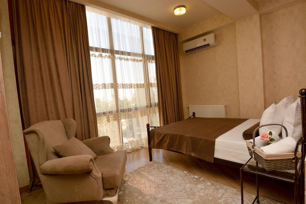Dat Exx Apartments Тбилиси Екстериор снимка