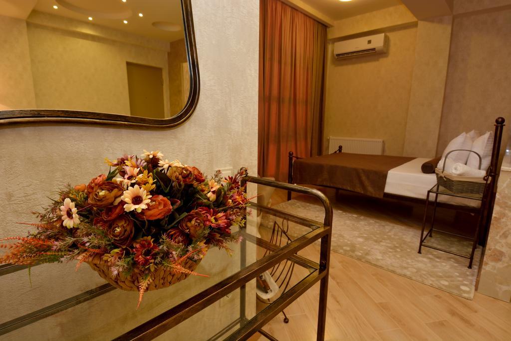 Dat Exx Apartments Тбилиси Екстериор снимка