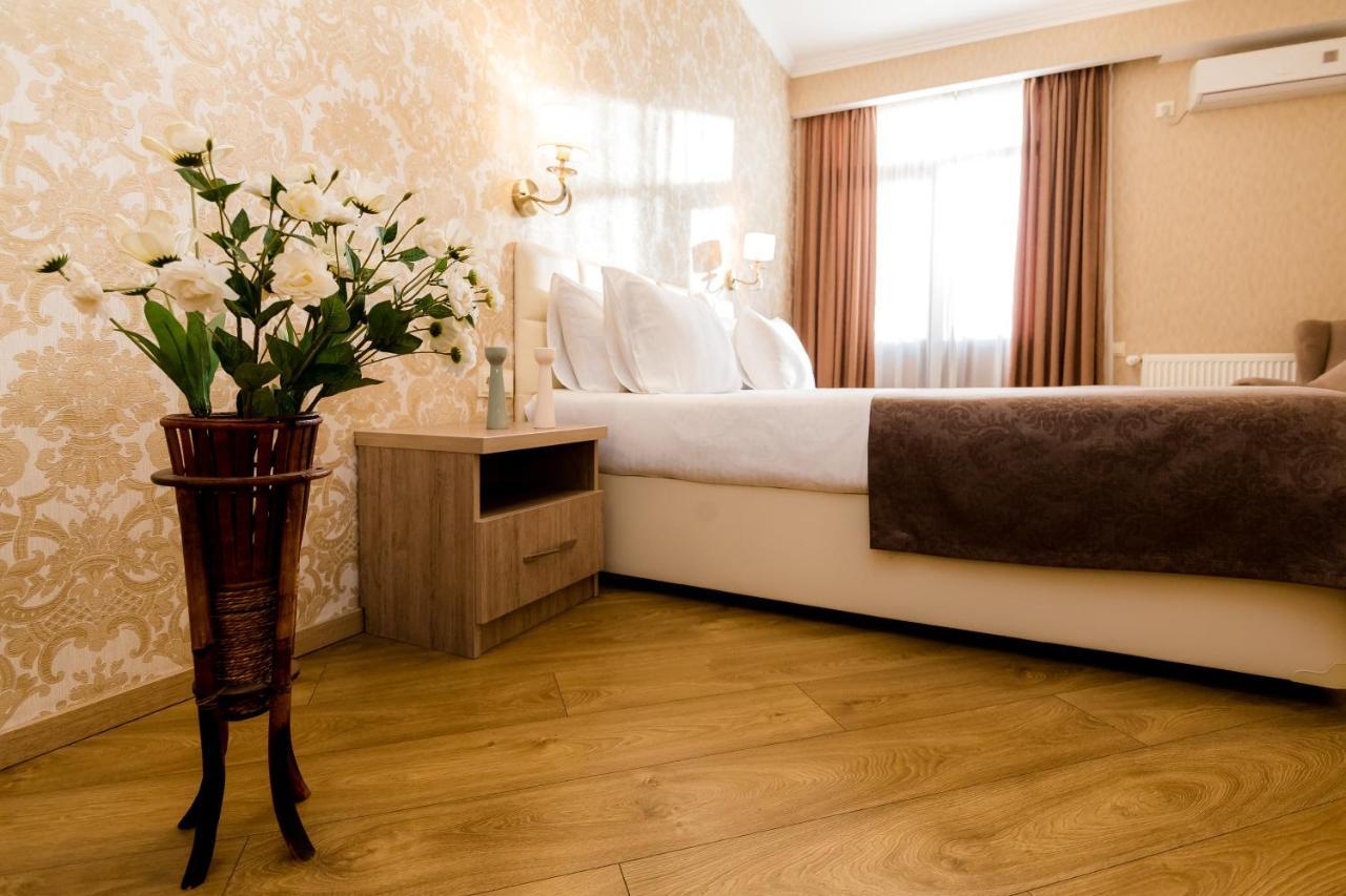 Dat Exx Apartments Тбилиси Екстериор снимка