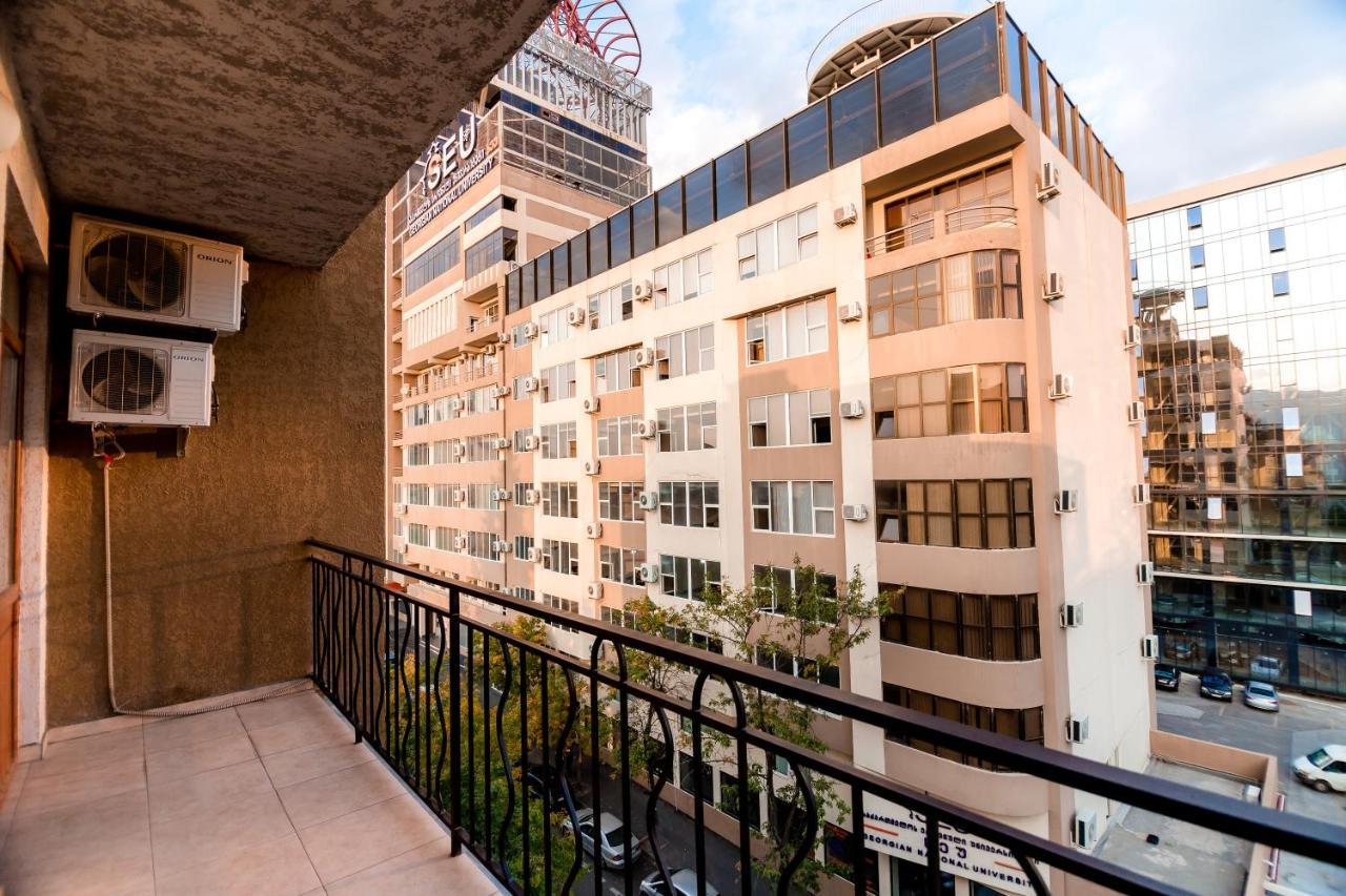 Dat Exx Apartments Тбилиси Екстериор снимка
